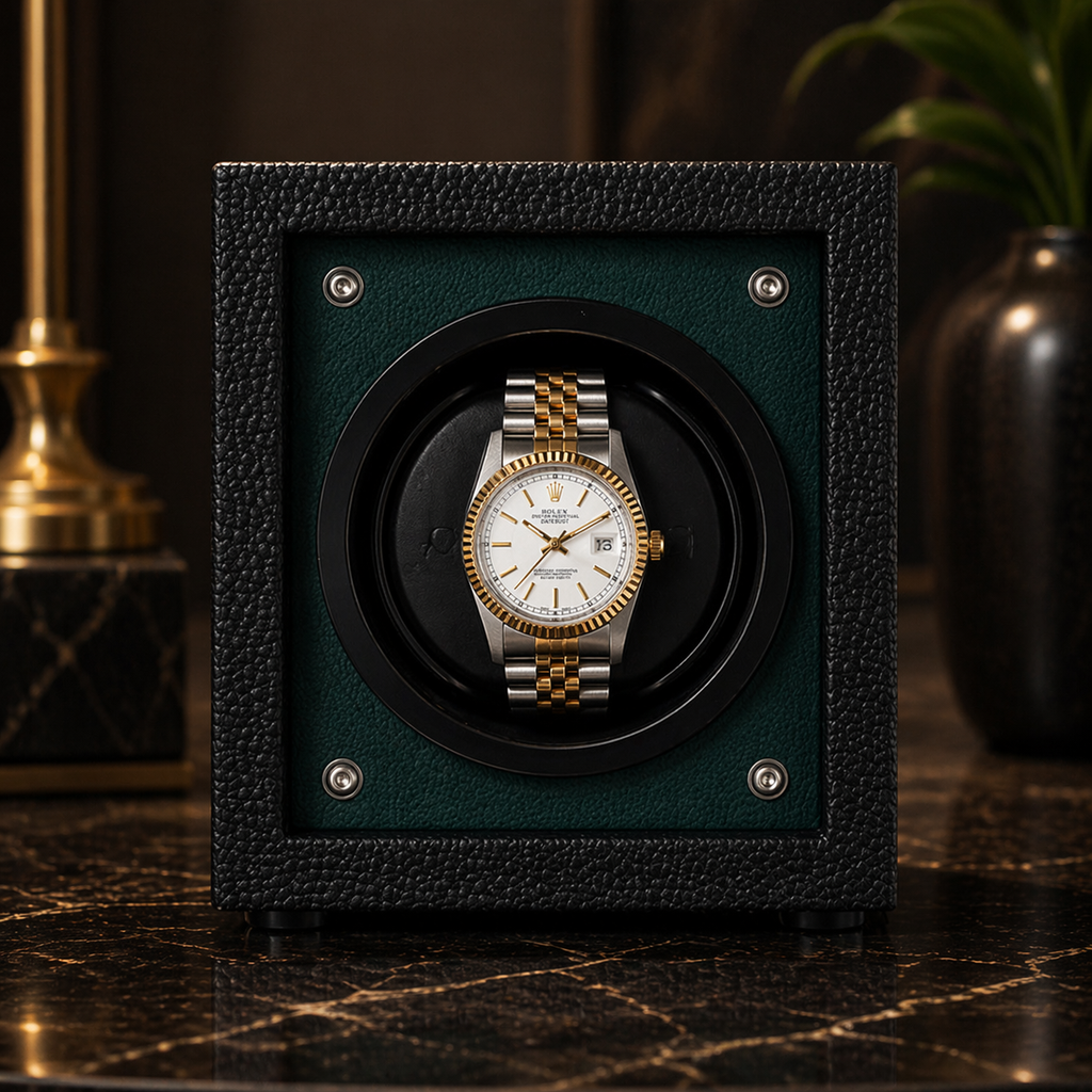 Piccolo — Outlet watch winder — open module detail