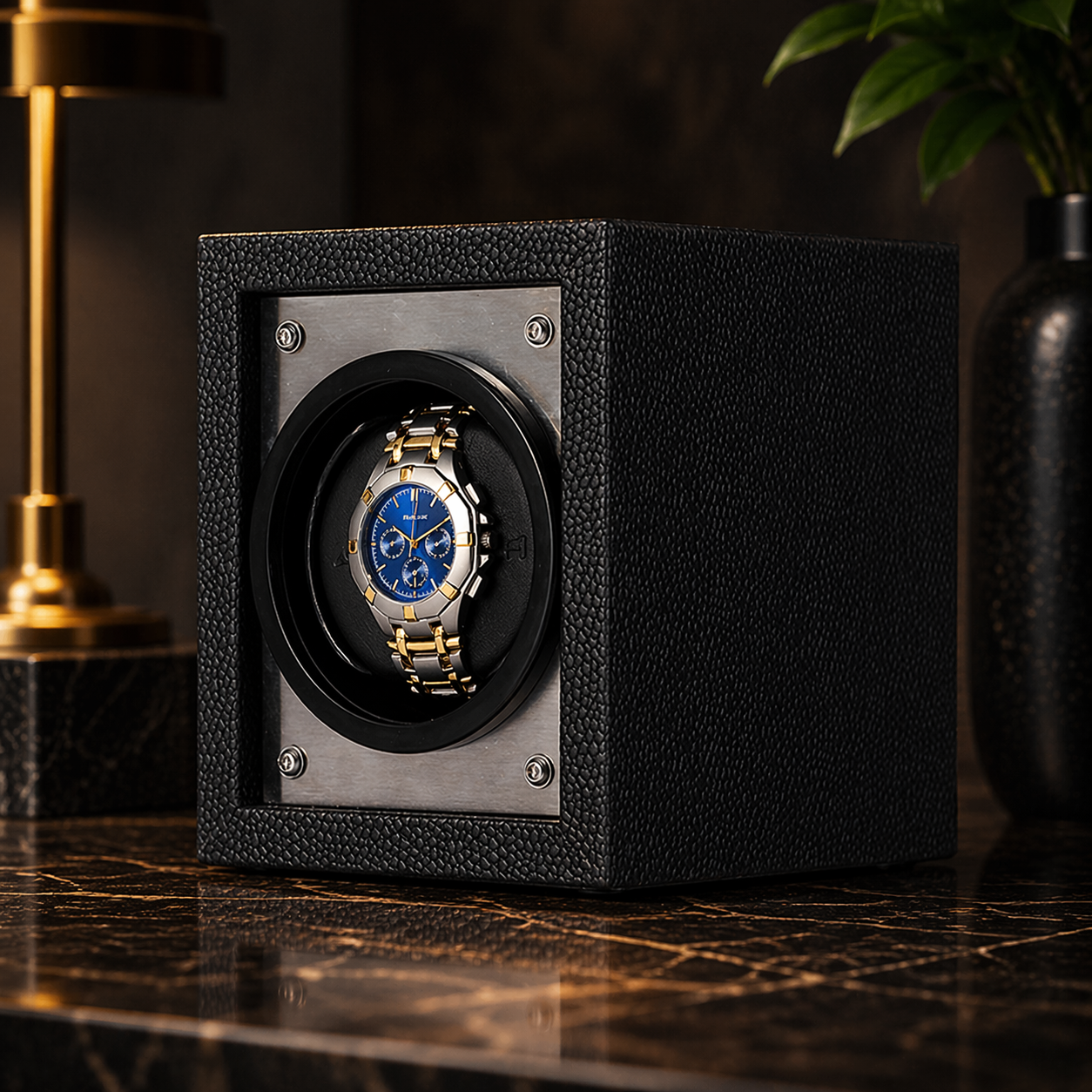 Piccolo — Outlet watch winder — side profile